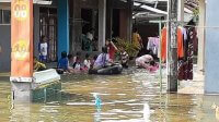 Warga Korban Banjir di Kudus Enggan Mengungsi