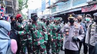 Panglima TNI dan Kapolri Pantau Penerapan Prokes di Pasar Tanah Abang