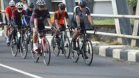 Beri Kejutan, Gubernur Ganjar Ikut Borobudur Duathlon 2021