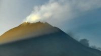 Dua Awan Panas Guguran Meluncur dari Merapi hingga 1,6 Km