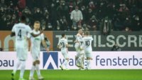 Derbi Bavaria, Bayern Tumbang 1-2 di Kandang Augsburg