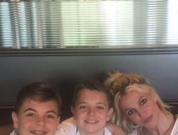 Britney Spears izinkan anaknya pindah ke Hawaii bersama mantan suami