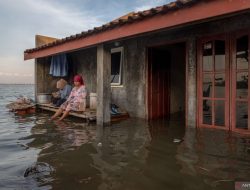 BMKG: Waspada potensi banjir rob seiring fenomena bulan baru & Perigee