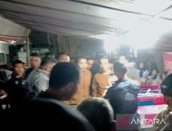 Presiden Jokowi menikmati Bakmi Jawa Pak Pele di Yogyakarta