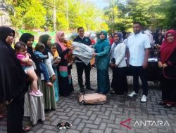 DKP Aceh Barat salurkan bantuan dua ton ikan segar buat warga