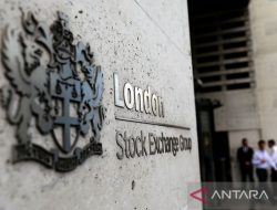 Saham Inggris berakhir menguat, indeks FTSE 100 terangkat 1,56 persen