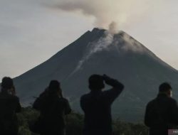 BPPTKG rekam 97 gempa guguran Gunung Merapi