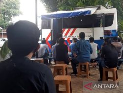 Senin, Gerai SIM Keliling hadir di lima lokasi